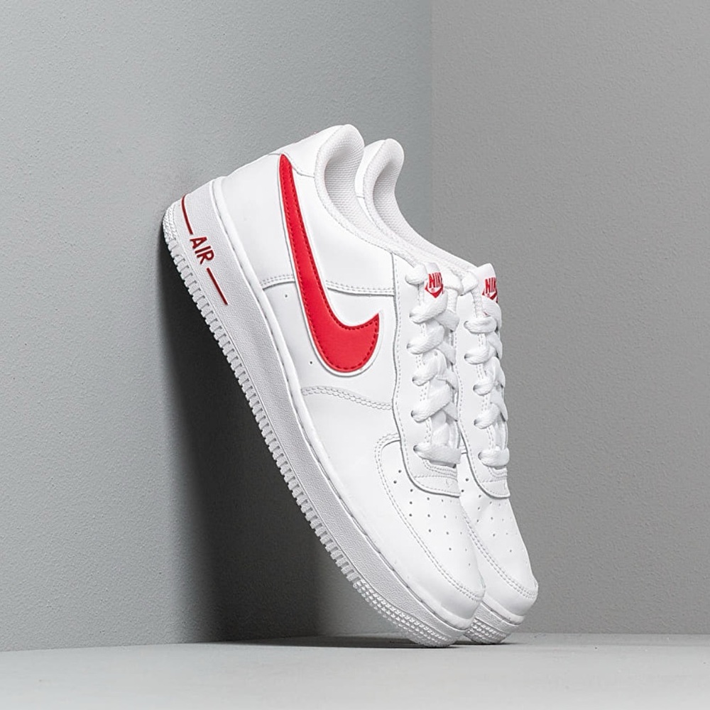 Nike Air Force 1 Low Gym Red Size 7Y Women’s 8.5 brand new condition